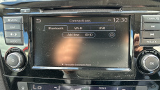 Nissan Qashqai 1.3 DiG-T N-Connecta 5dr Petrol Hatchback